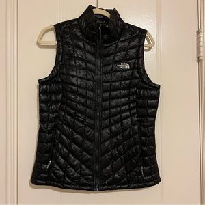 North Face women’s black vest, never worn
